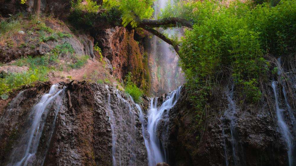 آبشار اسطرخی (آبشار شارشار)