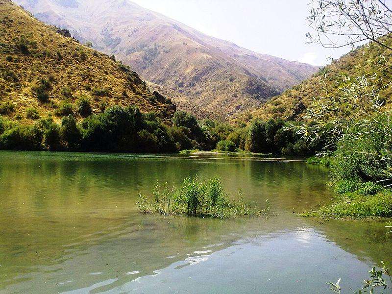 اقامتگاه دهگردی،هتل،بومگردی،اقامت،ویلا،سوئیت،کلبه،ایرانگردی،جاذبه گردشگری دهگردی دریاچه‌ مارمیشو