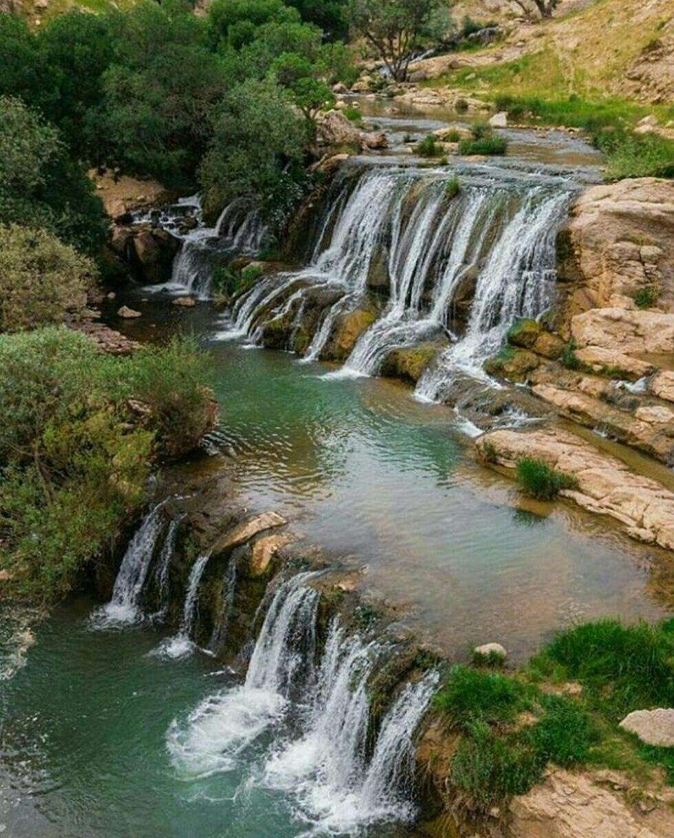 جاذبه آبشار هفت چشمه