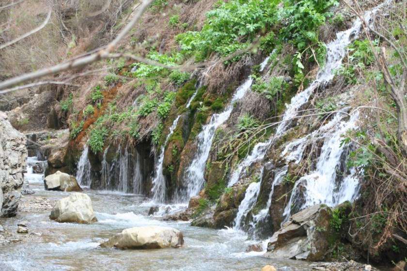 دهگردی، گردشگری روستایی ، اقامت،بومگردی،آبشار هفت چشمه 