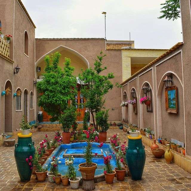 اقامتگاه سنتی صالحی 