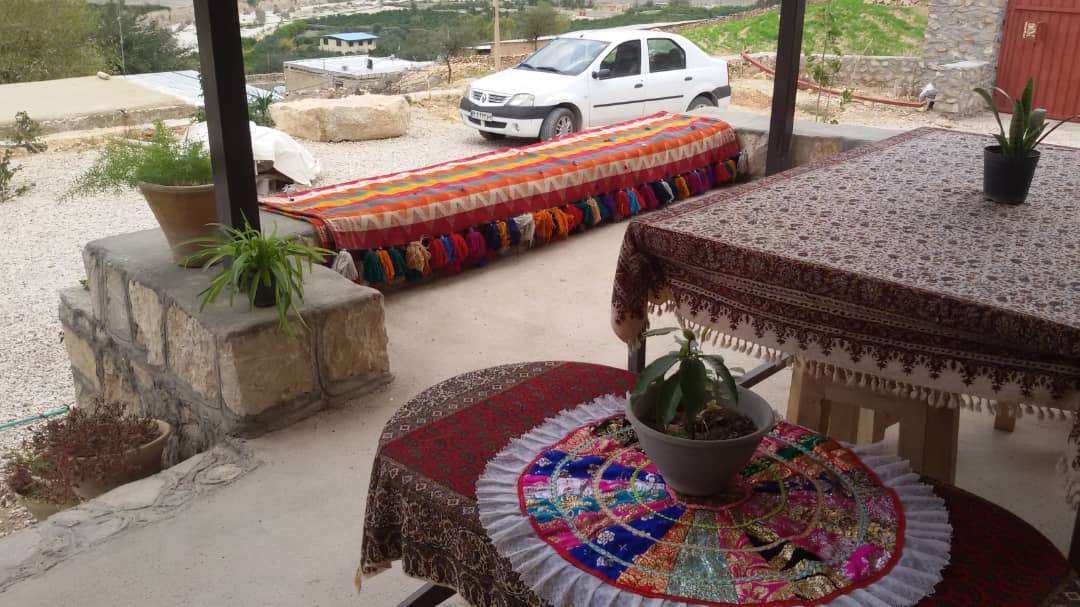 اقامتگاه دهگردی،هتل،بومگردی،اقامت،ویلا،سوئیت،کلبه،ایرانگردی، تنگ چوگان