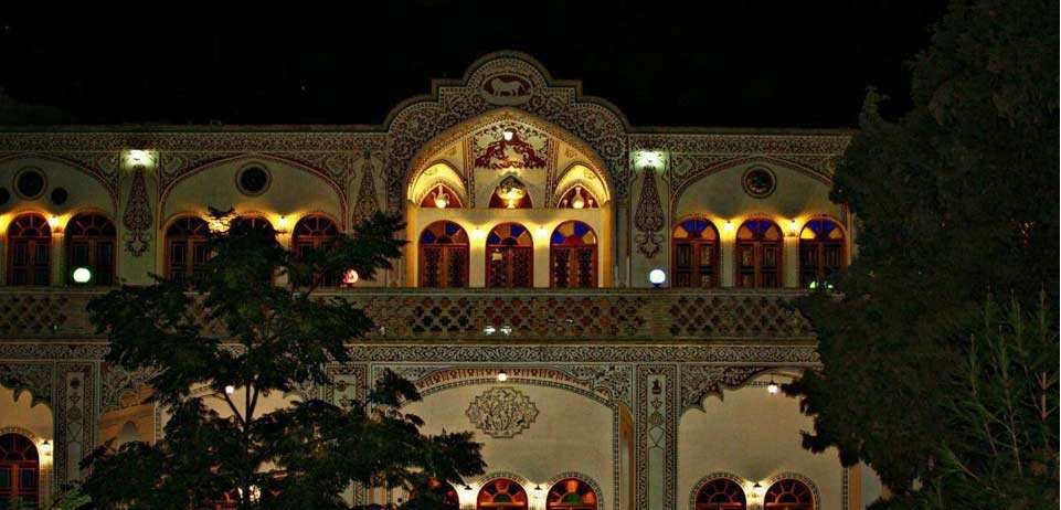 اقامتگاه دهگردی،هتل،بومگردی،اقامت،ویلا،سوئیت،کلبه،ایرانگردی، هتل سنتی خادمی 