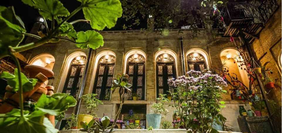 اقامتگاه دهگردی،هتل،بومگردی،اقامت،ویلا،سوئیت،کلبه،ایرانگردی، اقامتگاه بوم گردی ترنجستان 