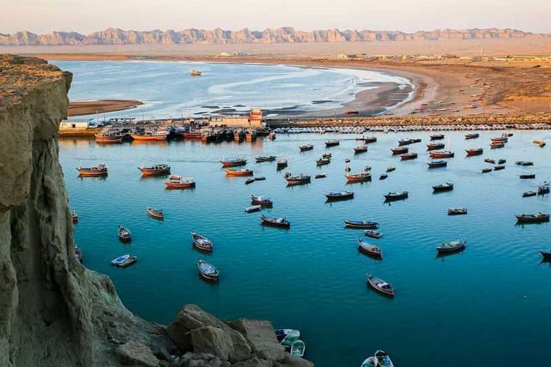 اقامتگاه دهگردی،هتل،بومگردی،اقامت،ویلا،سوئیت،کلبه،ایرانگردی،جاذبه گردشگری دهگردی ساحل و اسکله بریس